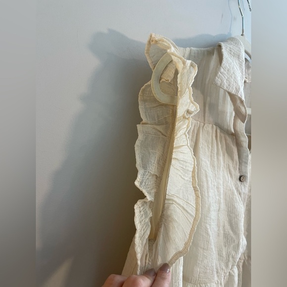 Easel Cream Ivory Ruffle Sleeveless Poofy Dress with Buttons - Picture 5 of 7